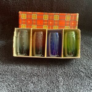 Vintage KOREA Etched SAKE SHOT GLASSES Set of 4 MultiColored In Box w/Labels